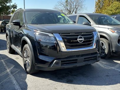 Used 2025 Nissan Pathfinder SV