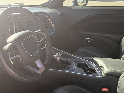 Used 2016 Dodge Challenger SXT Plus RWD image 15