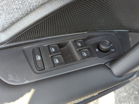 New 2026 Volkswagen Tiguan S image 30