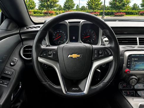Used 2015 Chevrolet Camaro SS RWD image 16