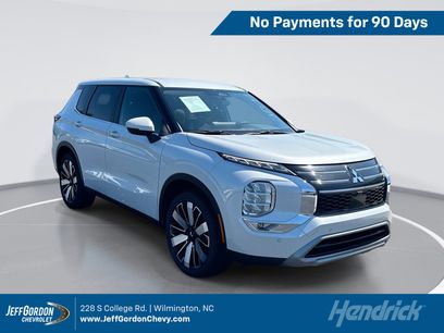 Used 2025 Mitsubishi Outlander SE