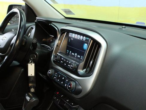 Used 2018 Chevrolet Colorado LT image 10