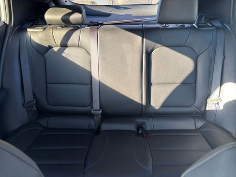 Used 2025 Buick Envista Sport Touring image 34