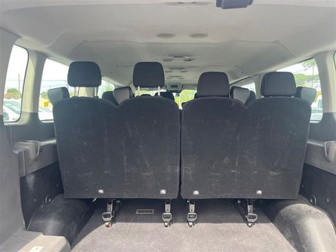 Used 2022 Ford Transit 350 XLT image 5