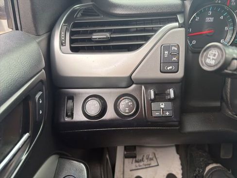 Used 2016 Chevrolet Tahoe LT w/ Luxury Package AWD/4WD image 33