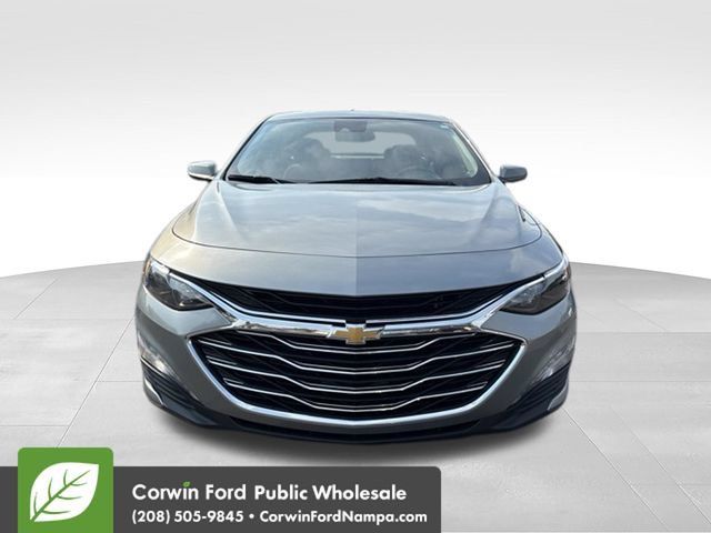 Used 2024 Chevrolet Malibu LT FWD image 2