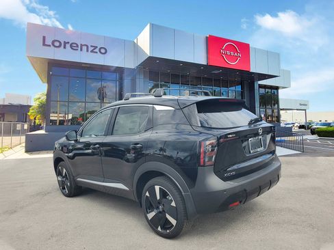 New 2026 Nissan Kicks SR image 6