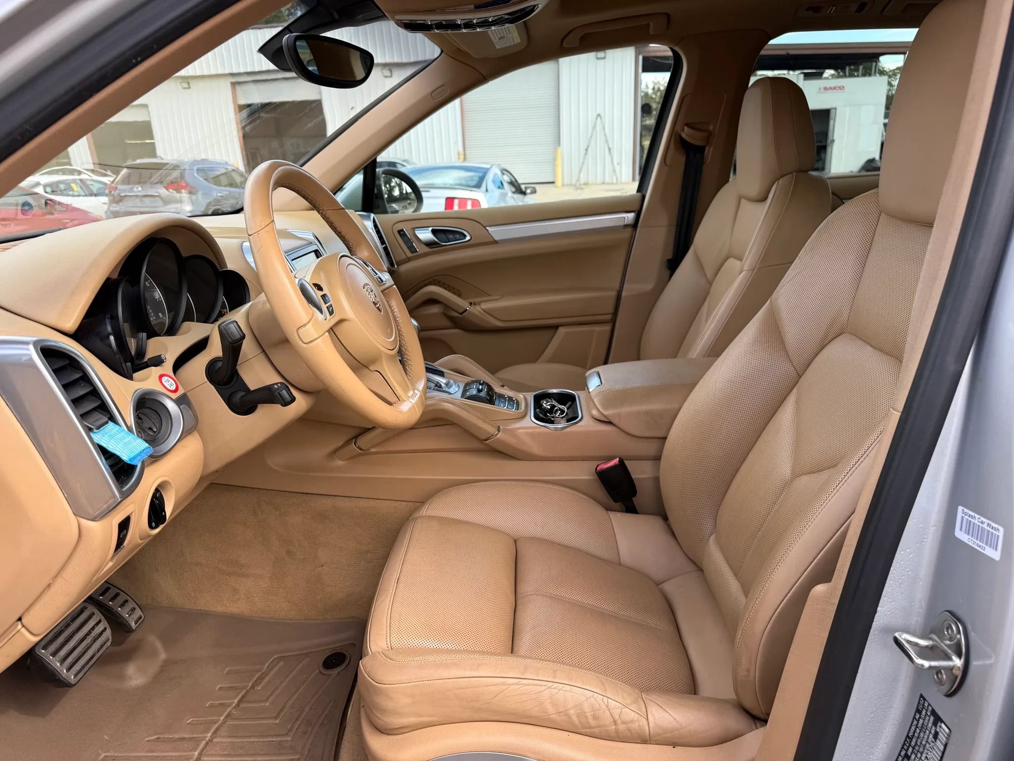 Used 2013 Porsche Cayenne S AWD/4WD image 2