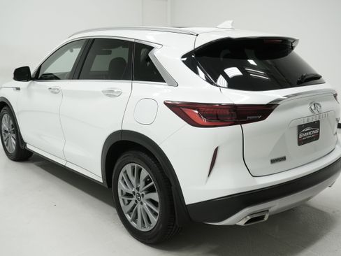 Used 2023 INFINITI QX50 Luxe image 6