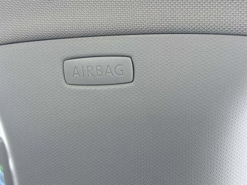 Used 2017 Volkswagen Golf SEL image 31