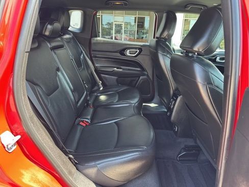 Certified 2022 Jeep Compass Limited image 37