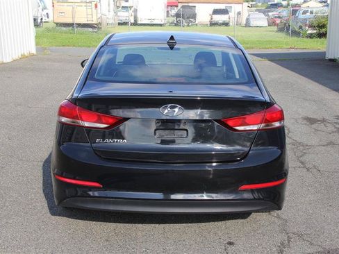 Used 2018 Hyundai Elantra SEL FWD image 6
