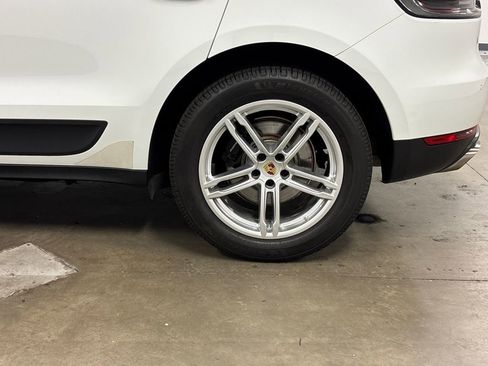 Used 2020 Porsche Macan Base image 13
