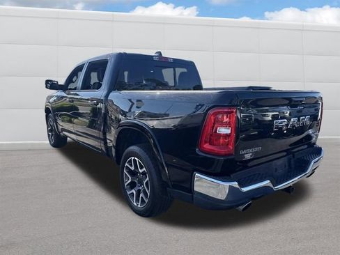 Used 2025 RAM 1500 Laramie AWD/4WD image 3