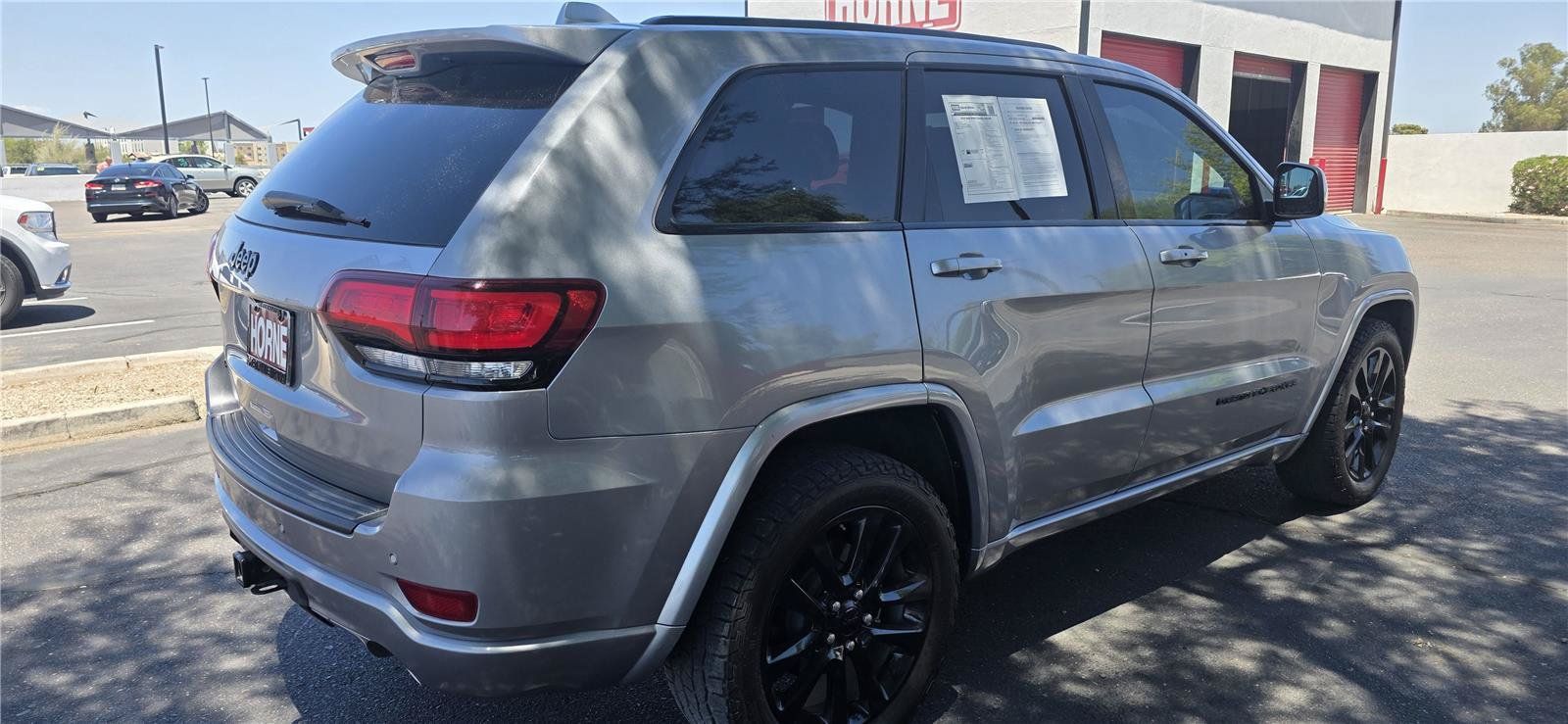 Used 2019 Jeep Grand Cherokee Altitude AWD/4WD image 5