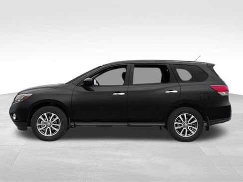 Used 2013 Nissan Pathfinder Platinum AWD/4WD image 3