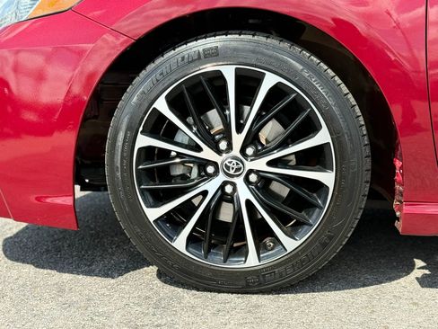 Used 2018 Toyota Camry SE w/ Convenience Package image 48