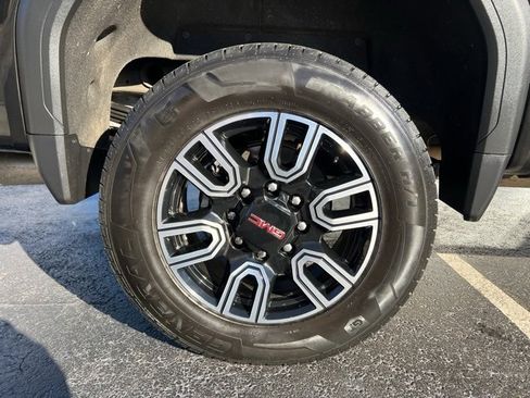 Used 2023 GMC Sierra 2500 AT4 w/ AT4 Premium Plus Package image 8