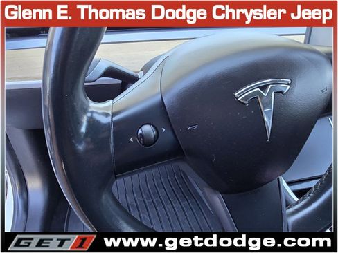 Used 2017 Tesla Model 3 Standard Range image 19