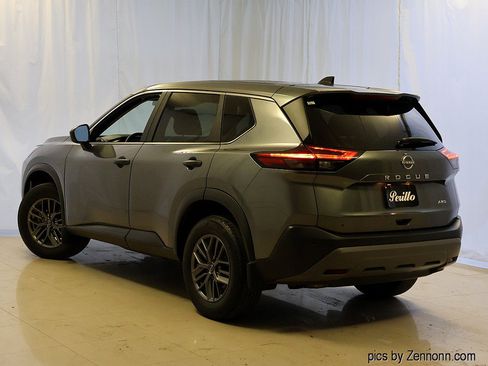 Used 2023 Nissan Rogue S AWD/4WD image 9