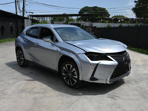 Used 2023 Lexus UX 250h FWD w/ Accessory Package (Z1) image 2