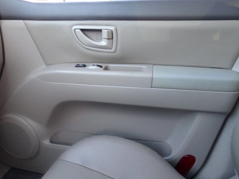 Used 2009 Kia Sorento LX image 27