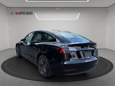Used 2022 Tesla Model 3 Long Range AWD/4WD image 3
