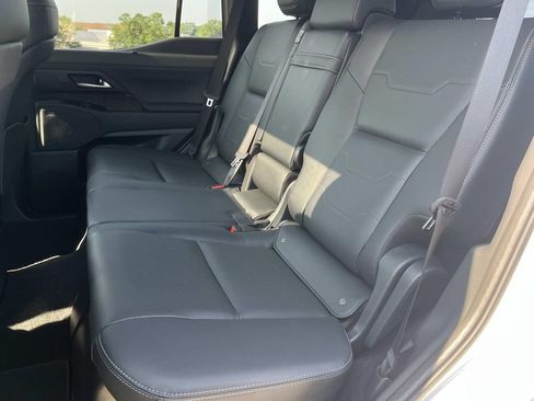 Used 2025 Lexus GX 550 w/ Accessory Package (Z1) AWD/4WD image 22