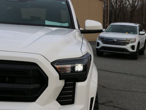 Used 2024 Toyota Tacoma SR5 image 13