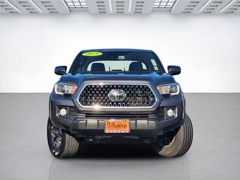 Used 2019 Toyota Tacoma TRD Off-Road AWD/4WD image 2