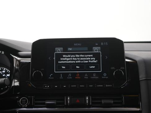 Used 2022 Nissan Pathfinder SL w/ SL Black Package AWD/4WD image 16