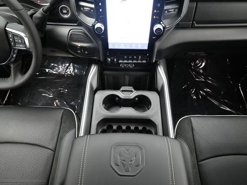 New 2026 RAM 2500 Laramie w/ Night Edition image 32