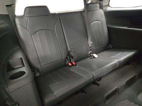 Used 2017 GMC Acadia Limited SLT image 13