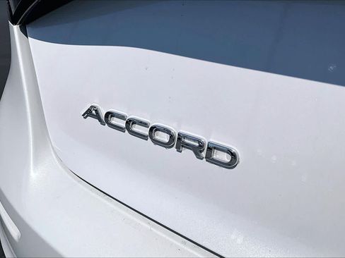 Used 2023 Honda Accord EX image 9