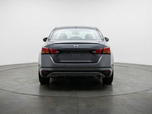 Used 2025 Nissan Altima 2.5 SV image 7