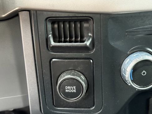 Used 2025 Ford F150 XLT w/ Equipment Group 301A Standard RWD image 24