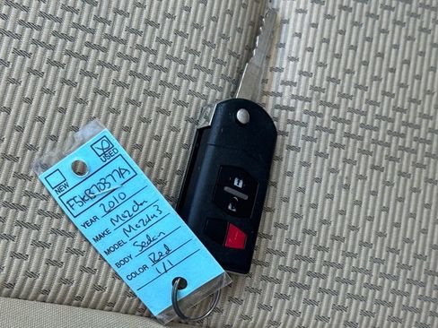 Used 2010 MAZDA MAZDA3 i Touring image 38