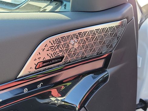 New 2026 BMW 550e xDrive w/ Executive Package image 14