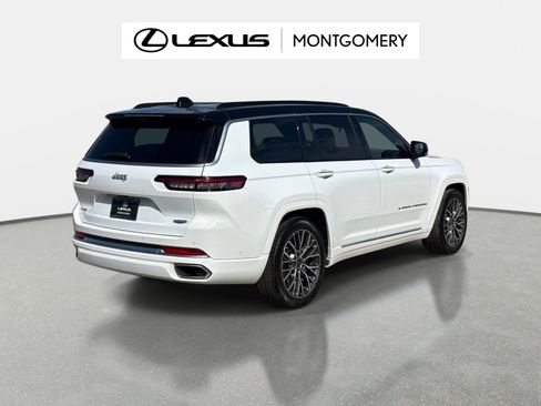 Used 2025 Jeep Grand Cherokee L Summit AWD/4WD image 3