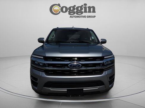Used 2024 Ford Expedition Limited AWD/4WD image 8