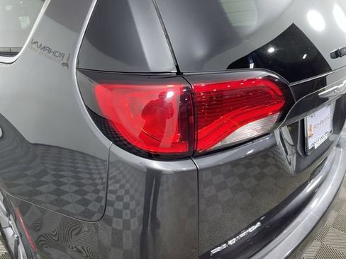 Used 2018 Chrysler Pacifica Limited w/ Advanced Safetytec Group image 37