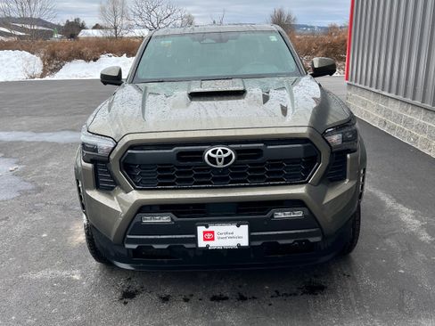 Certified 2025 Toyota Tacoma TRD Sport w/ TRD Sport Premium Package image 3