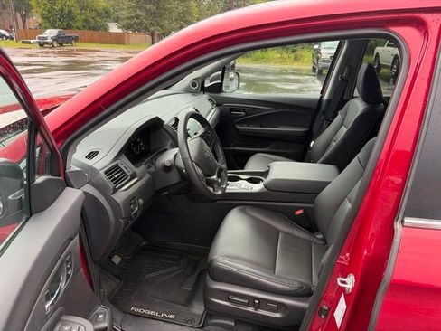 Used 2024 Honda Ridgeline RTL image 11