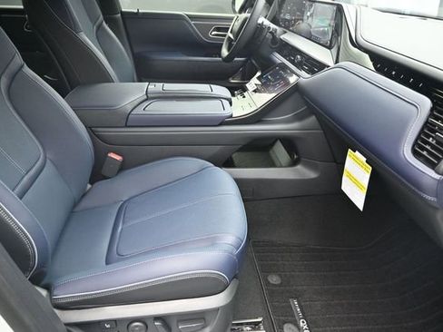 New 2026 INFINITI QX80 4WD image 47