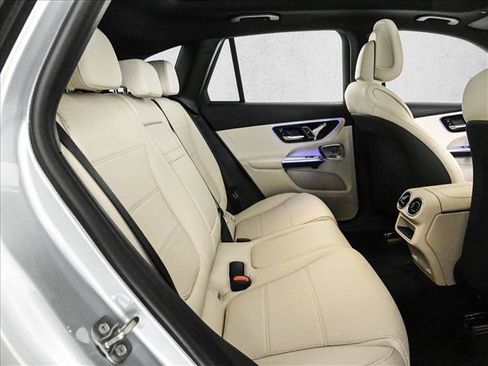 New 2027 Mercedes-Benz GLC 350e 4MATIC image 22