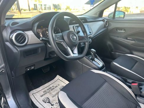 Used 2021 Nissan Versa SV image 9