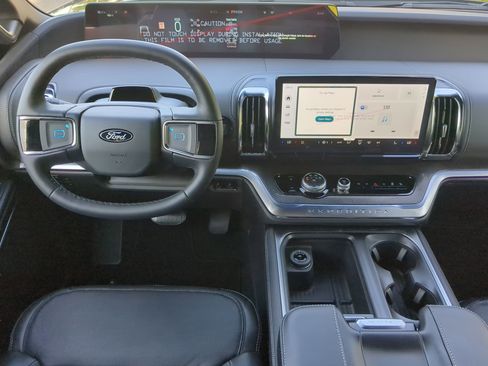 New 2026 Ford Expedition Platinum image 54