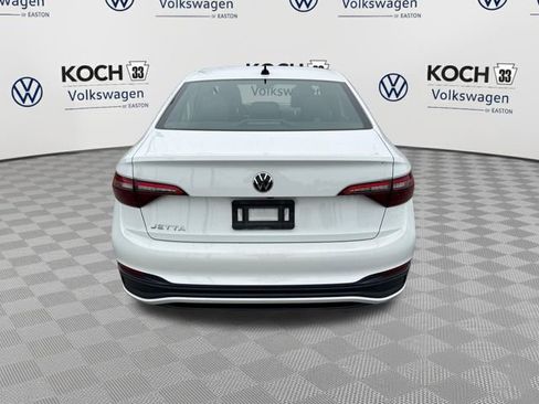 Used 2022 Volkswagen Jetta Sport FWD image 7
