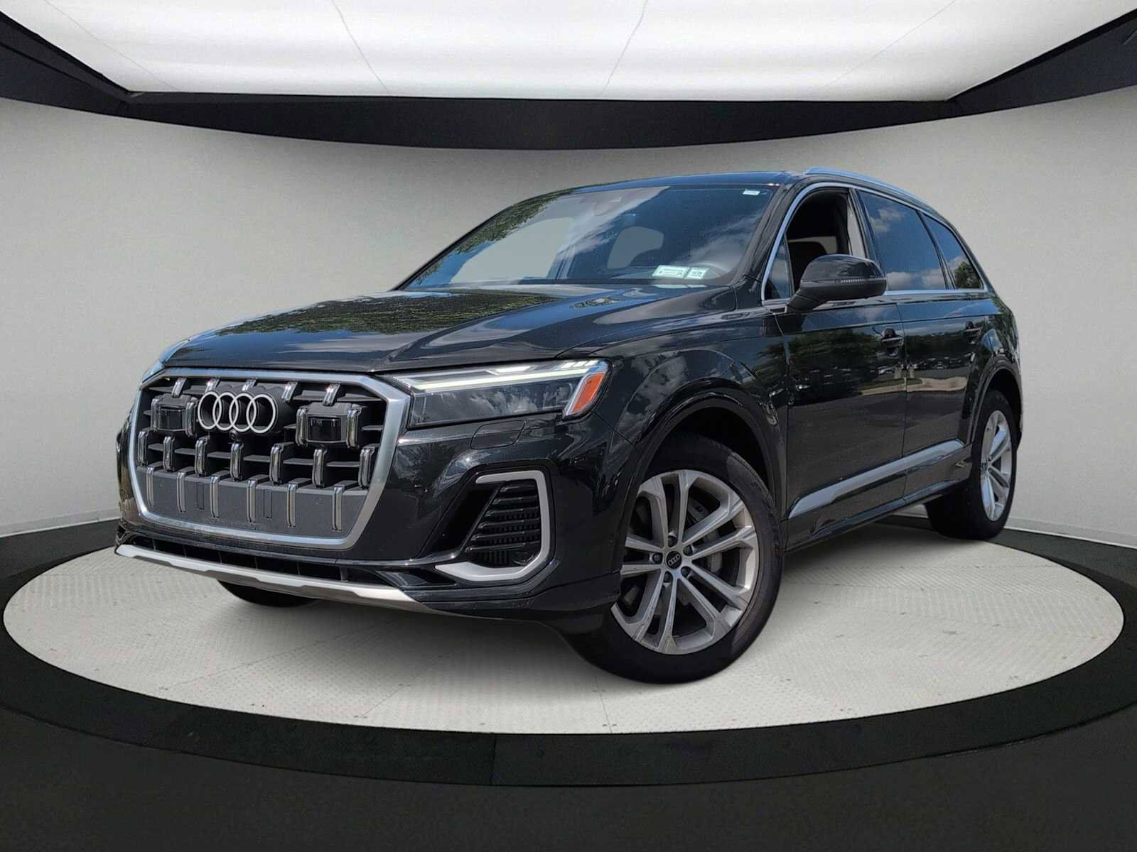 Used 2025 Audi Q7 3.0T Premium Plus AWD/4WD image 1