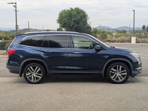 Used 2016 Honda Pilot Elite image 4
